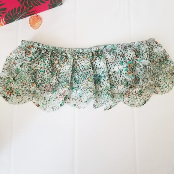 Victoria's Secret Bralette - Picture 2 of 4